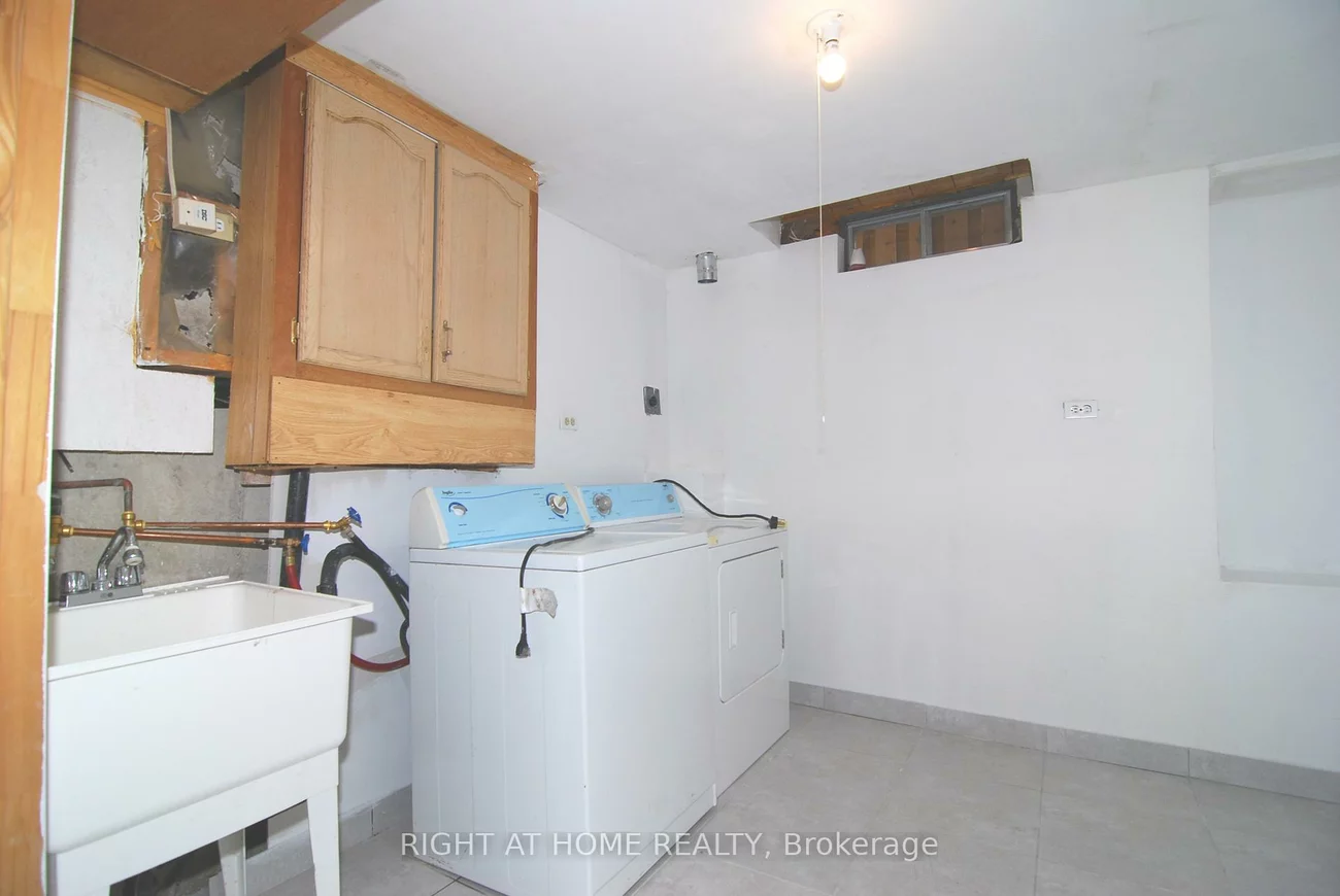 158, Toba, Heart Lake East, Brampton