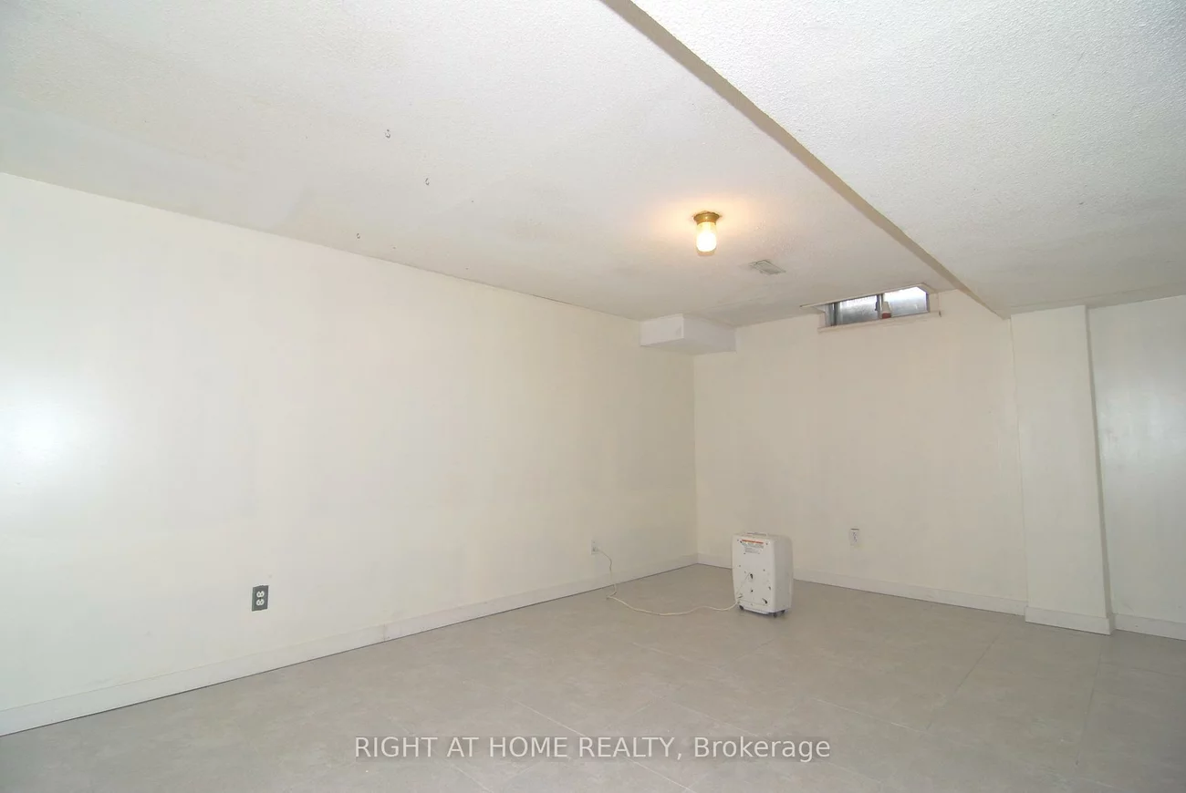 158, Toba, Heart Lake East, Brampton