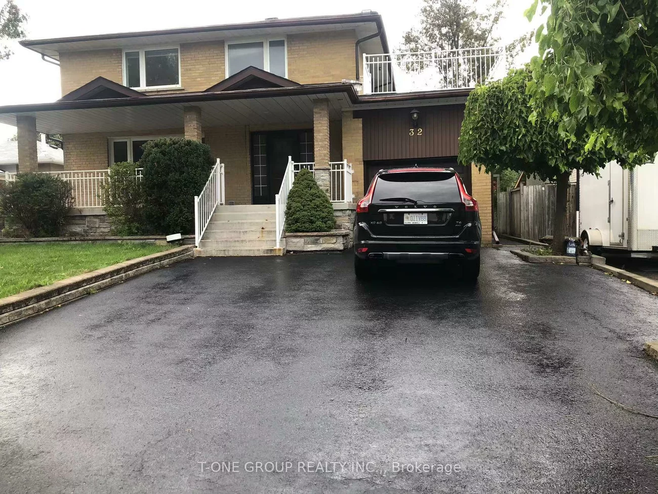 32, Flowertown, Northwood Park, Brampton