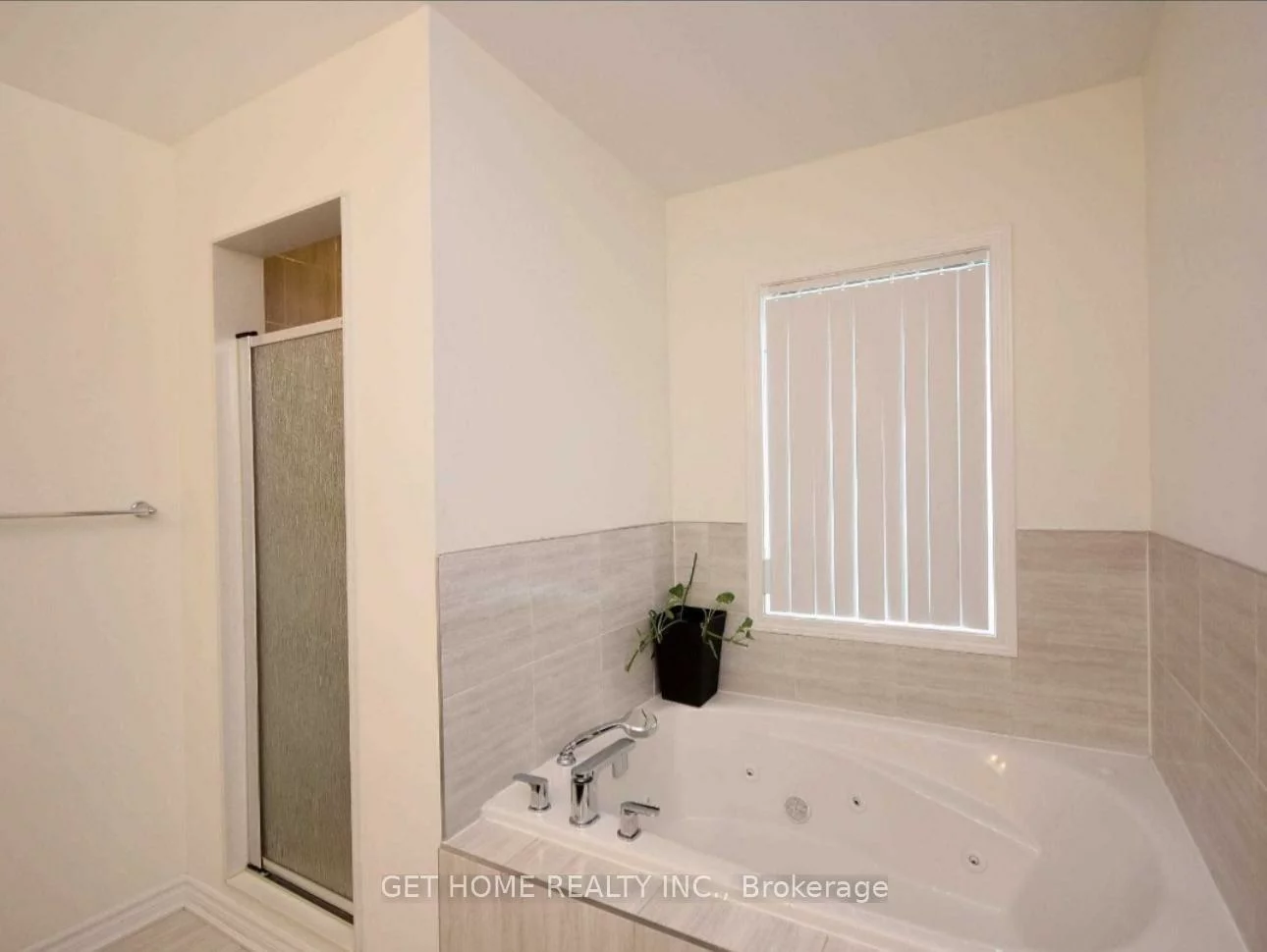 25, Troyer, Northwest Brampton, Brampton