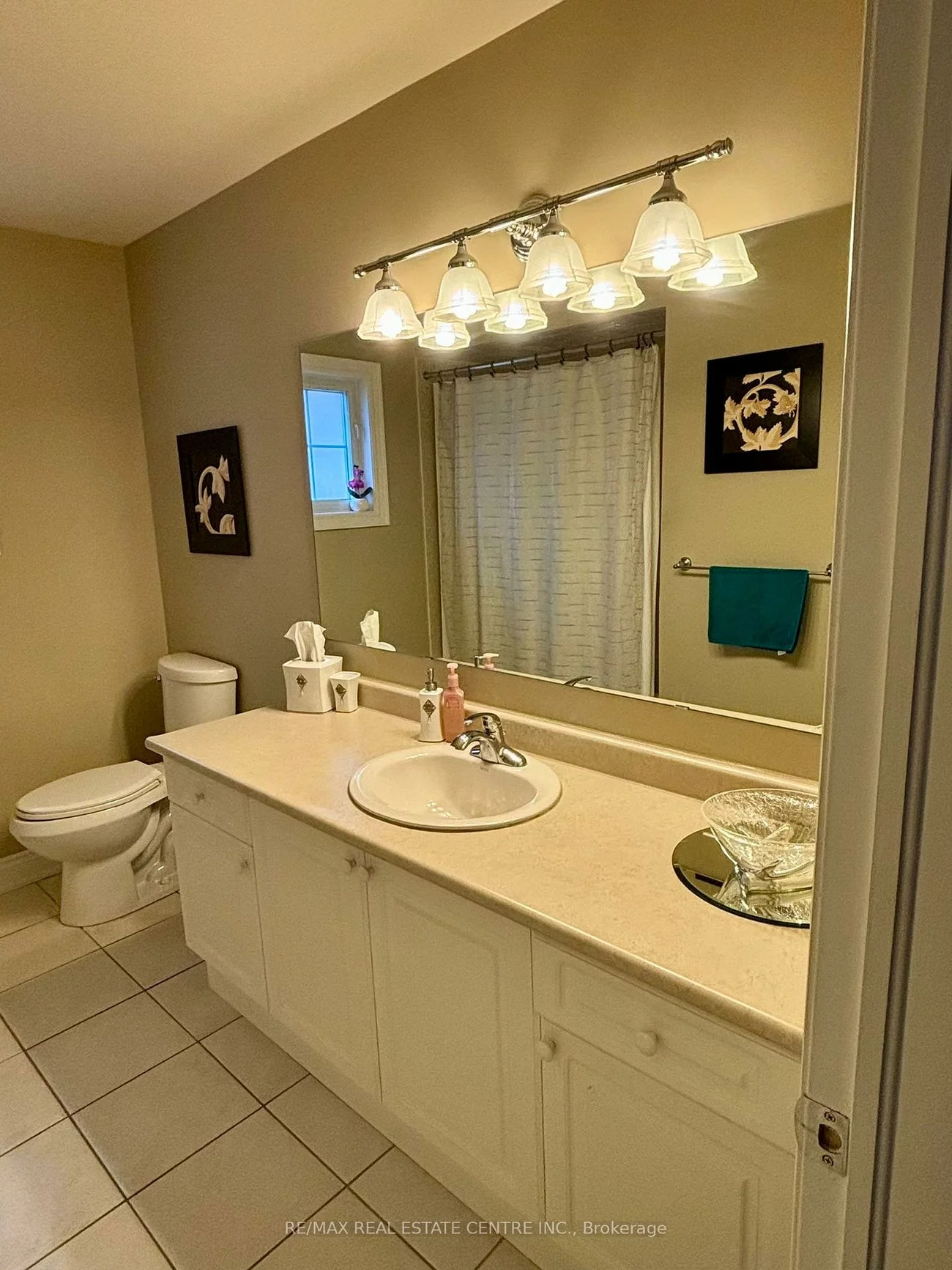 9, Belleville, Vales of Castlemore North, Brampton