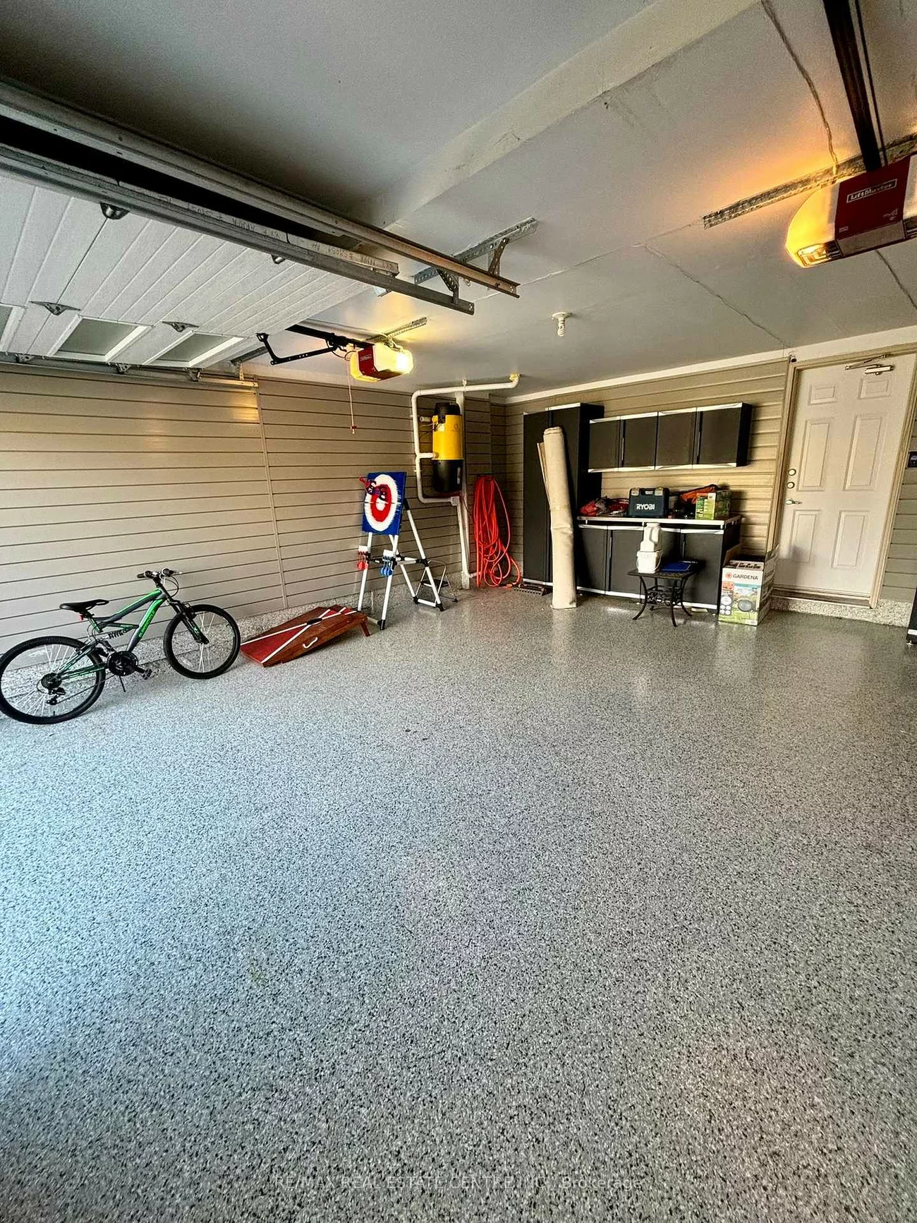 9, Belleville, Vales of Castlemore North, Brampton