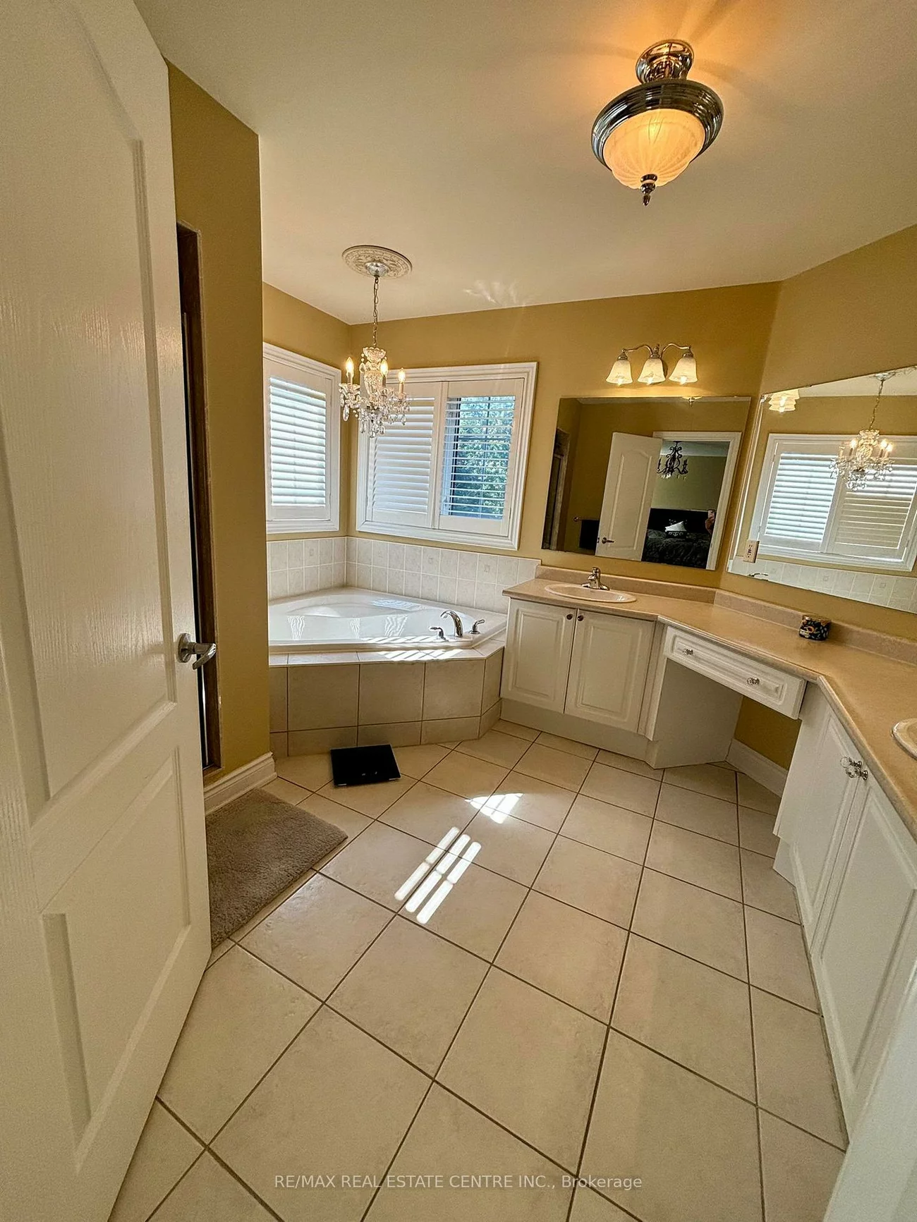 9, Belleville, Vales of Castlemore North, Brampton