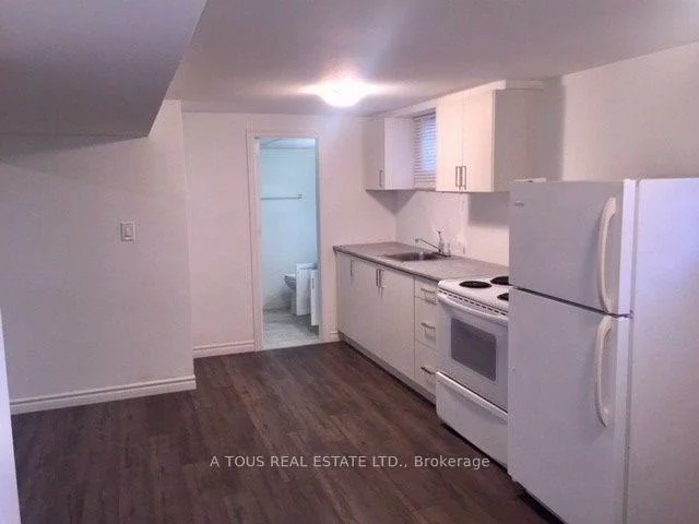 76, Centre, Brampton East, Brampton