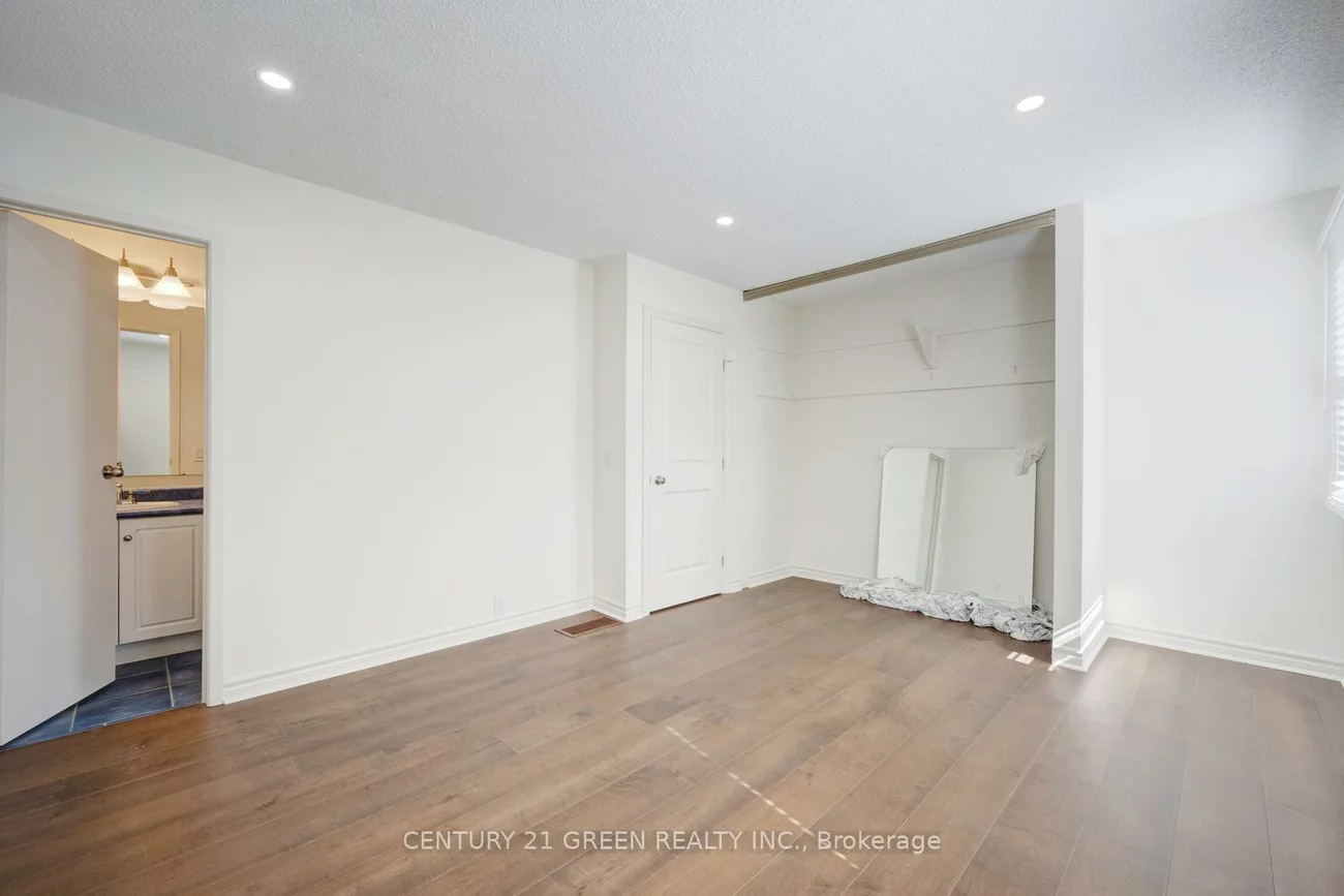 22, Davenrich, Heart Lake East, Brampton