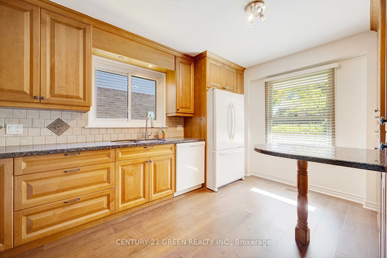 22, Davenrich, Heart Lake East, Brampton