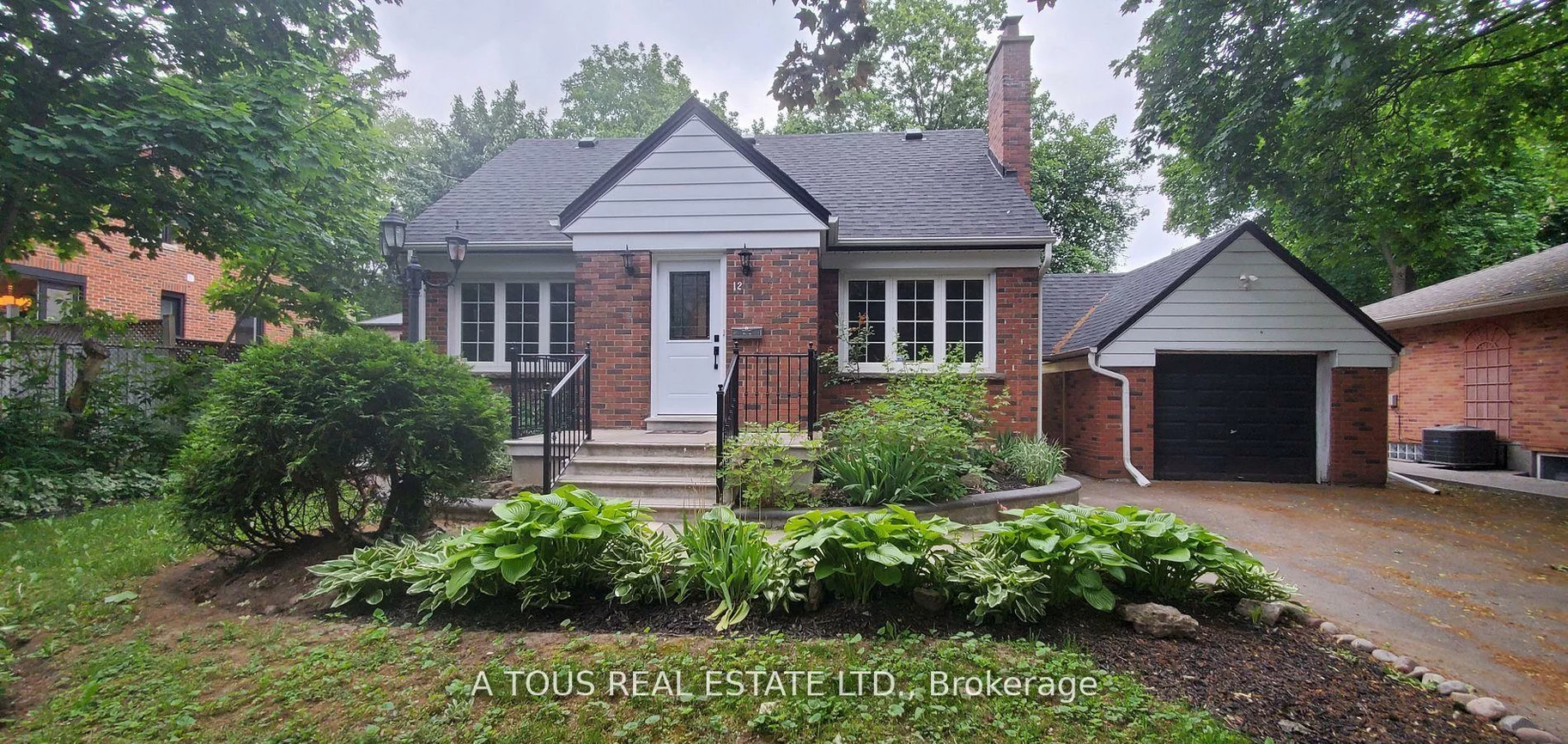 12, Armstrong, Downtown Brampton, Brampton