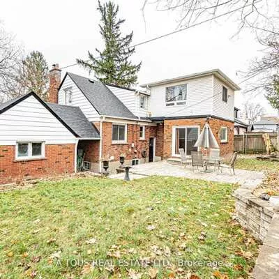 12, Armstrong, Downtown Brampton, Brampton
