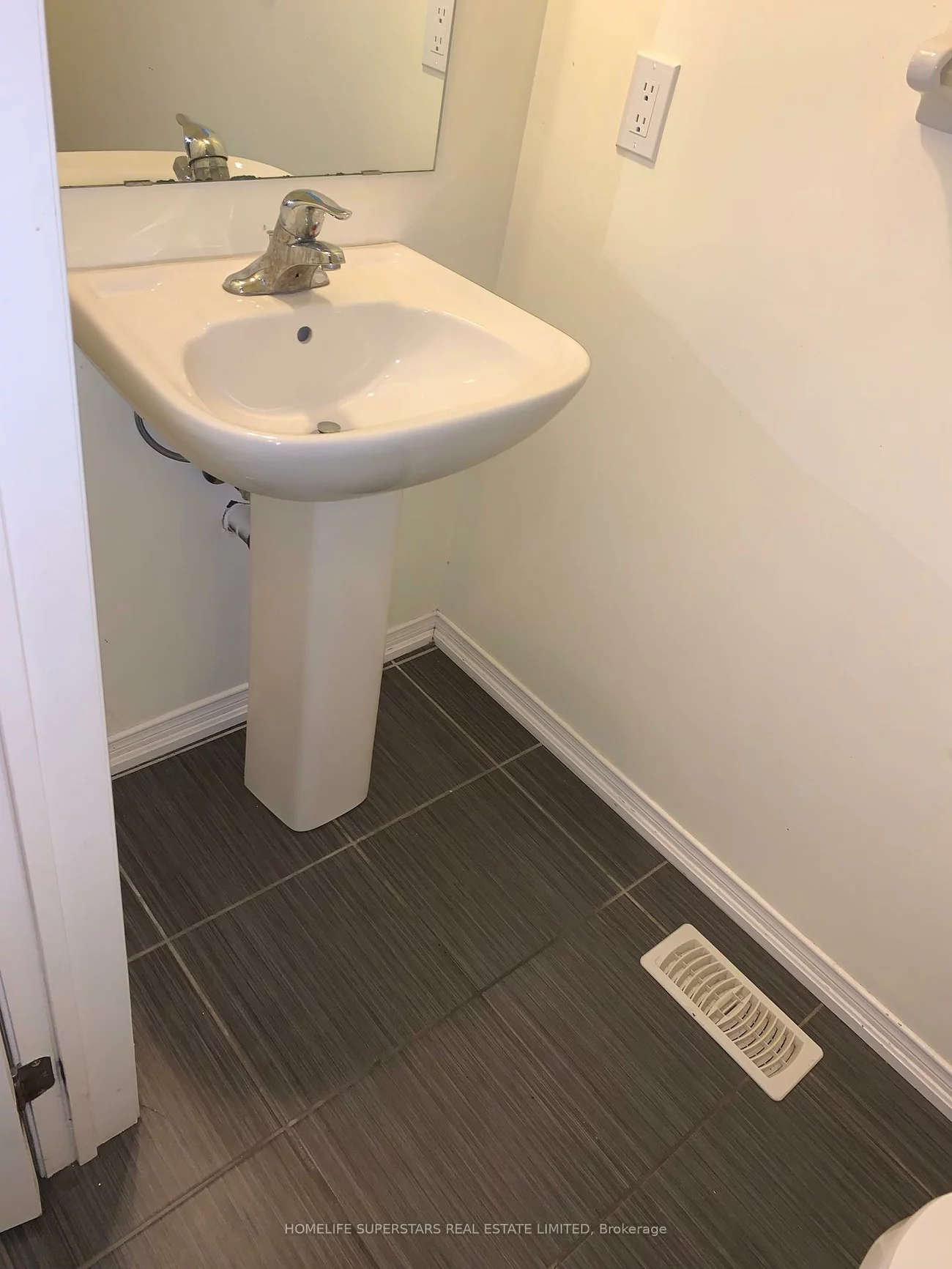 72, Loftsmoor, Sandringham-Wellington, Brampton