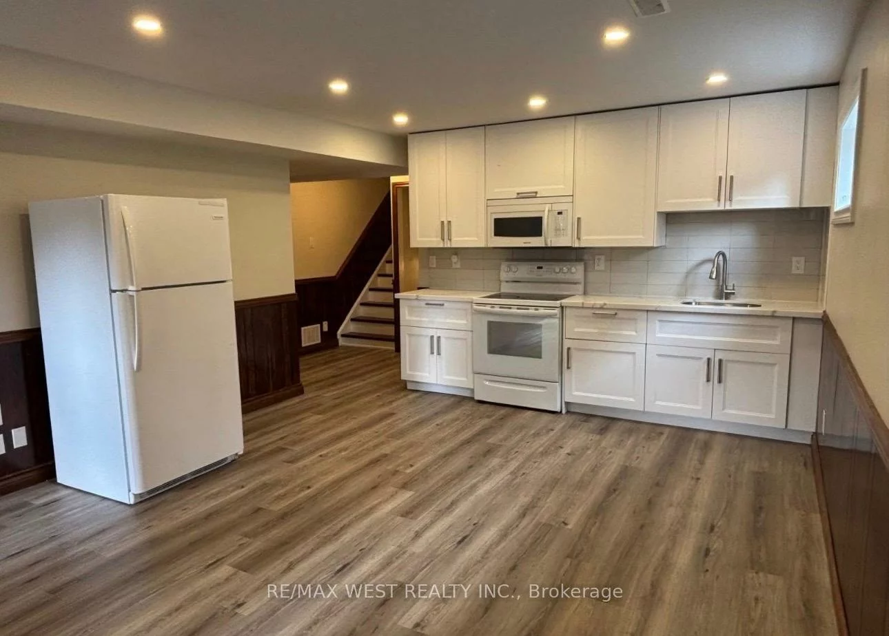 4, Dantek, Brampton North, Brampton