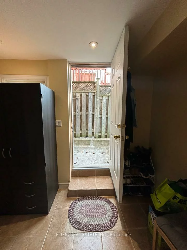 4, Lonestar, Fletcher's Meadow, Brampton
