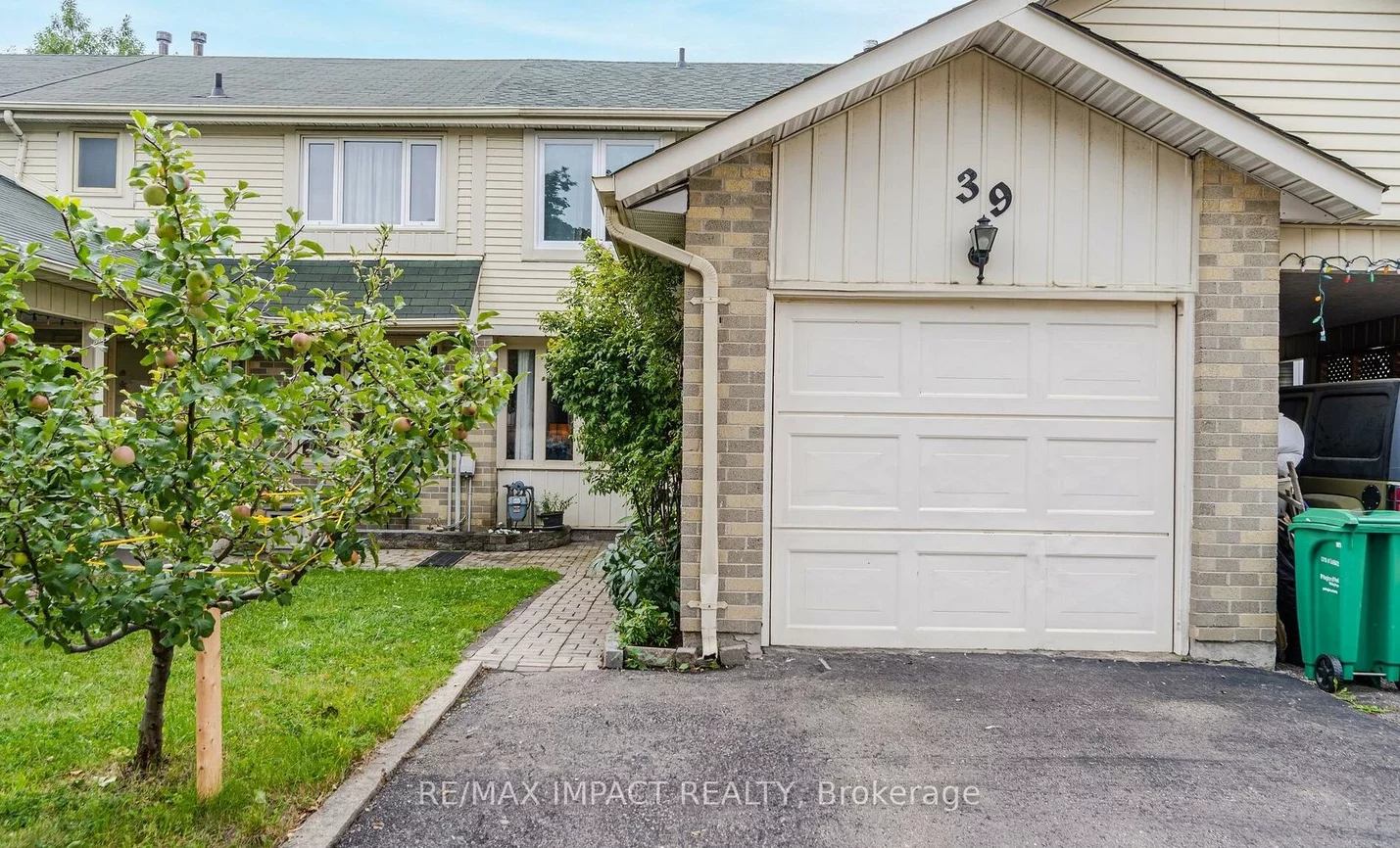 39, Courtleigh, Heart Lake East, Brampton