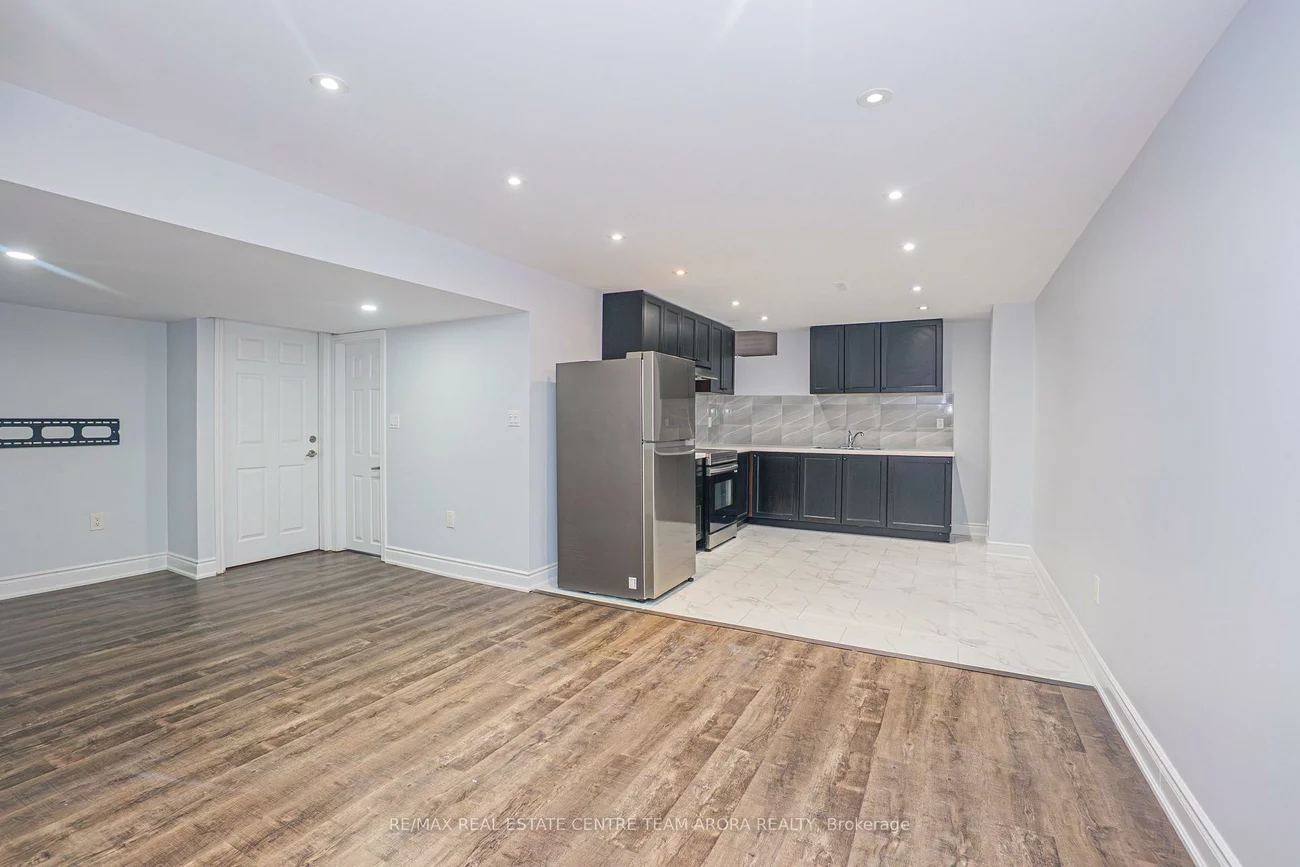 60, Jacksonville, Vales of Castlemore, Brampton