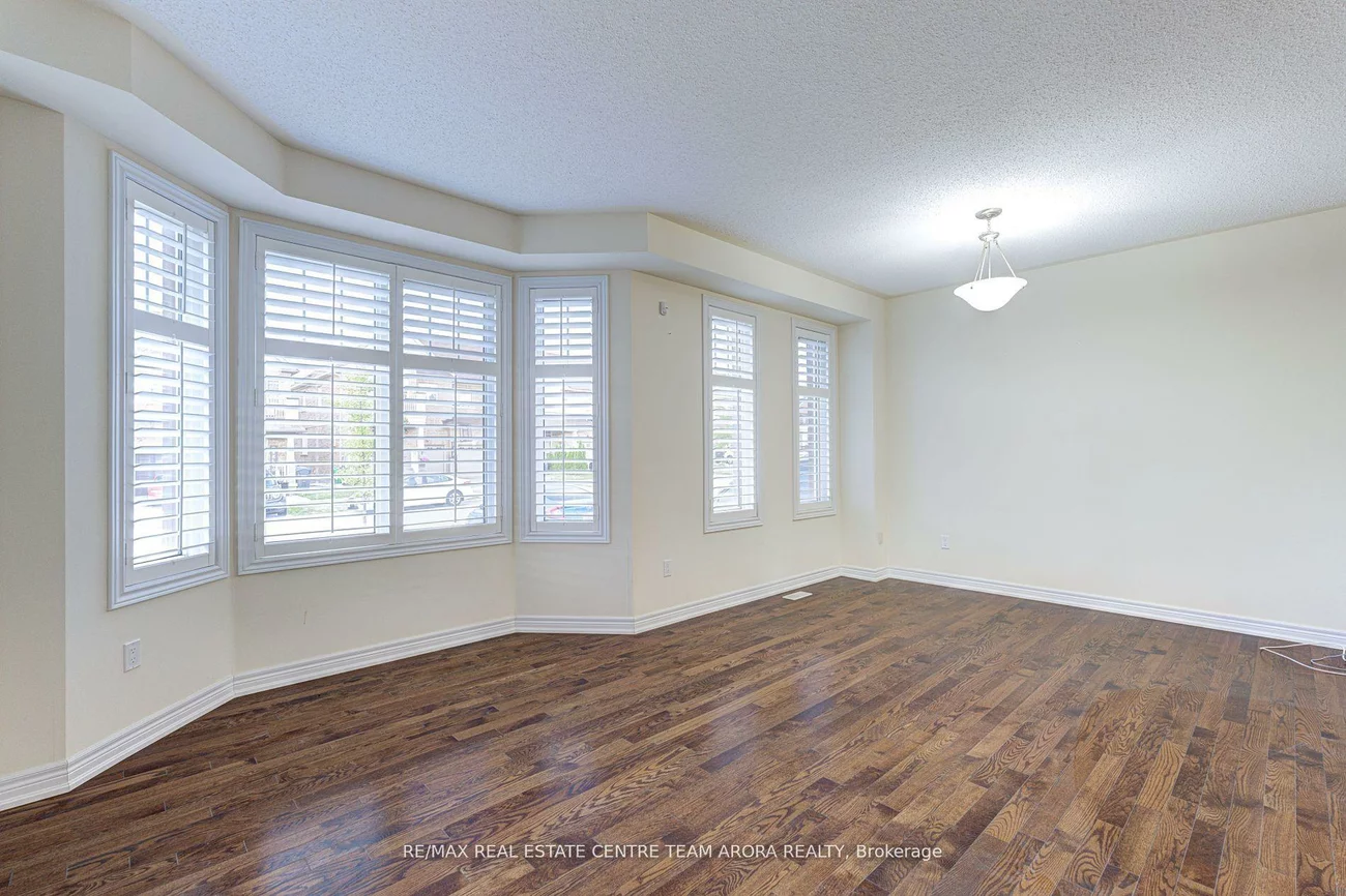 42, Attraction, Bram West, Brampton