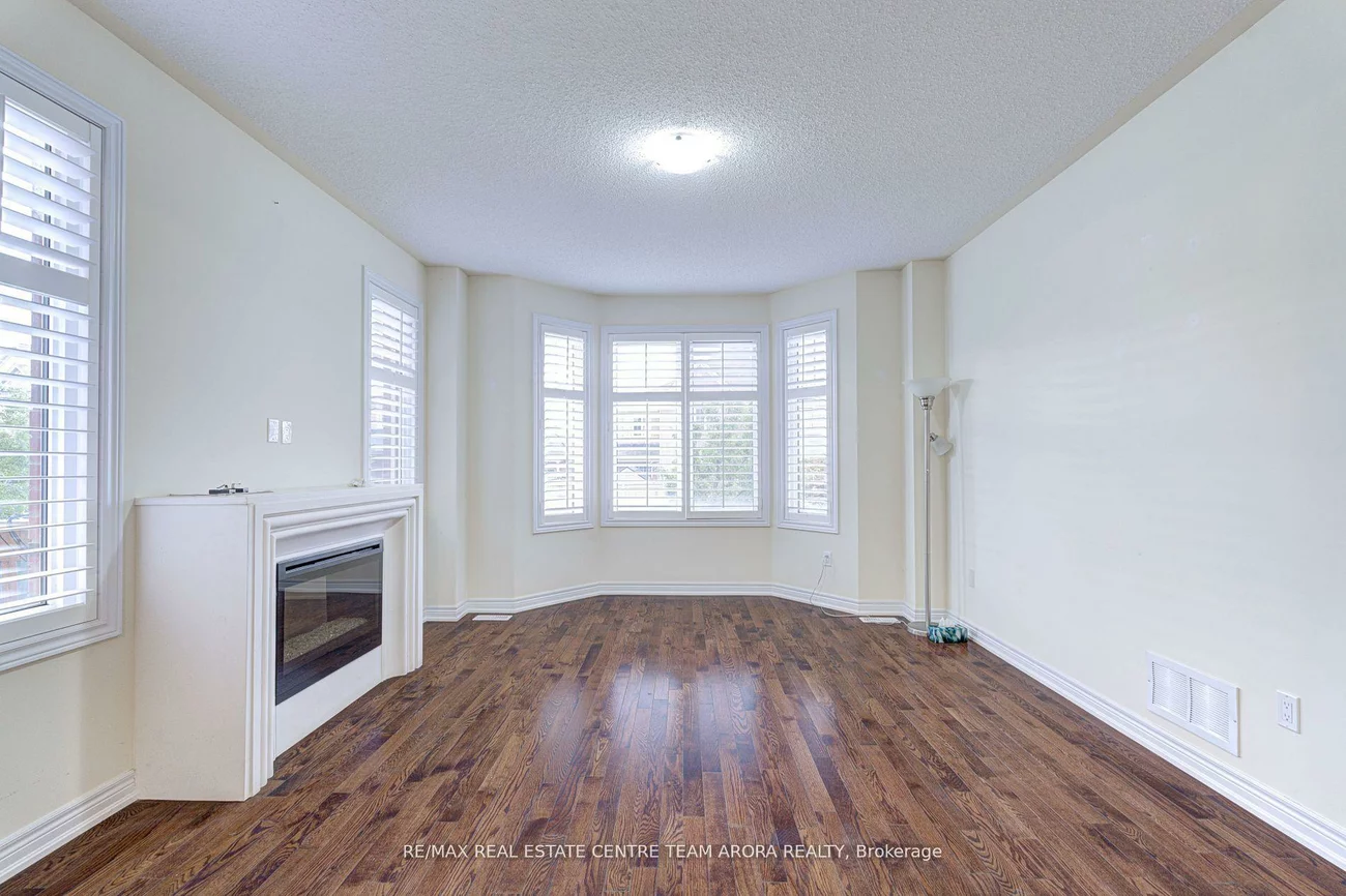 42, Attraction, Bram West, Brampton