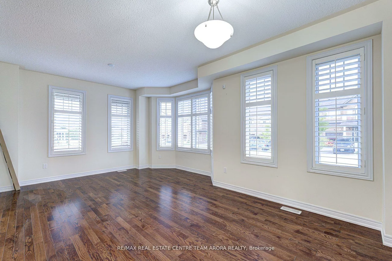 42, Attraction, Bram West, Brampton