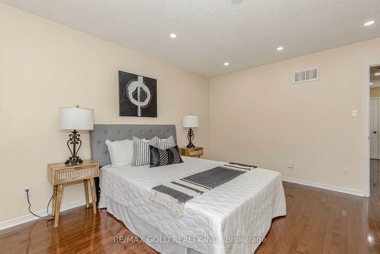 90, Tideland, Fletcher's Meadow, Brampton