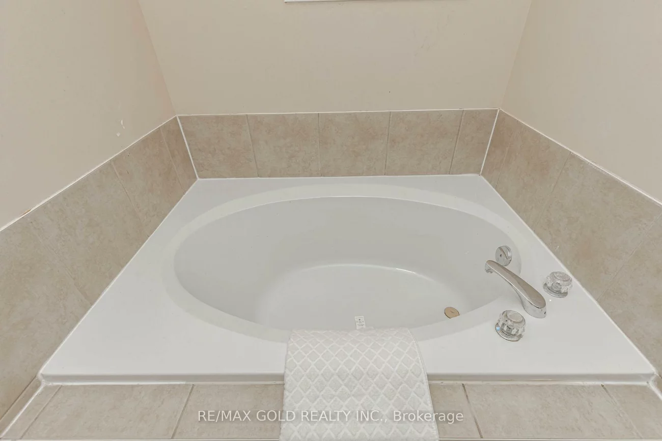 90, Tideland, Fletcher's Meadow, Brampton