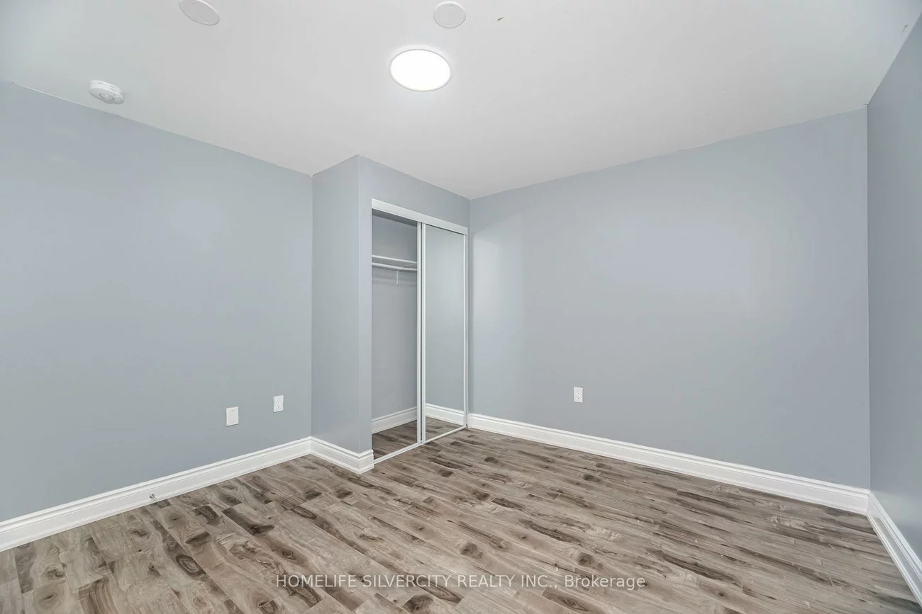 25, Lyle, Credit Valley, Brampton