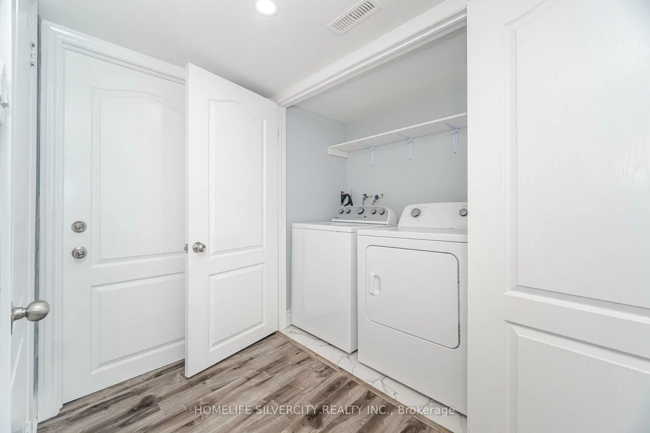 25, Lyle, Credit Valley, Brampton