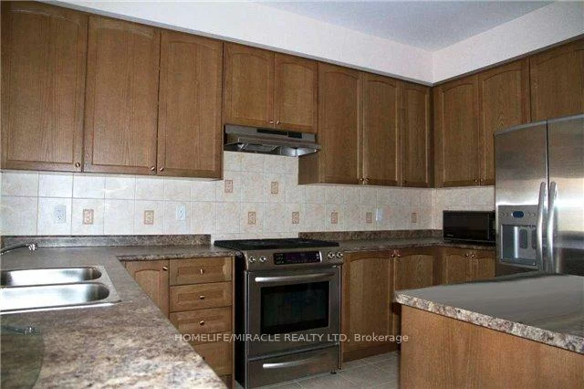 26, Red Ash, Northwood Park, Brampton