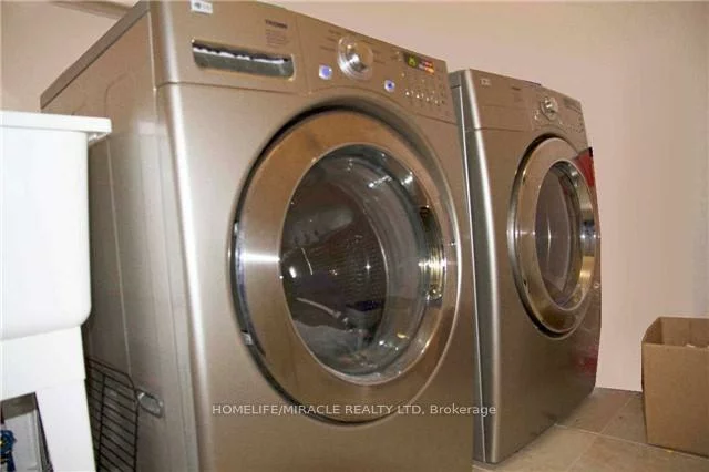 26, Red Ash, Northwood Park, Brampton