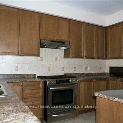 26, Red Ash, Northwood Park, Brampton