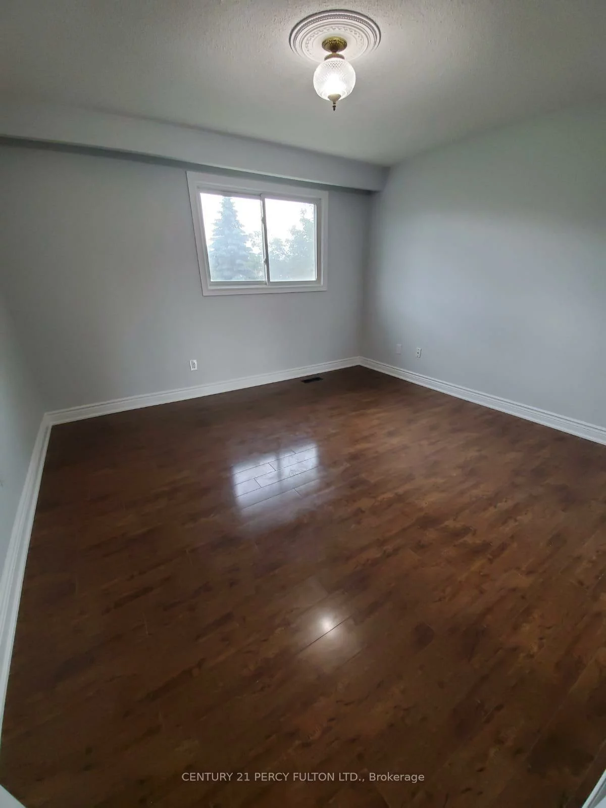 101, Simmons, Madoc, Brampton