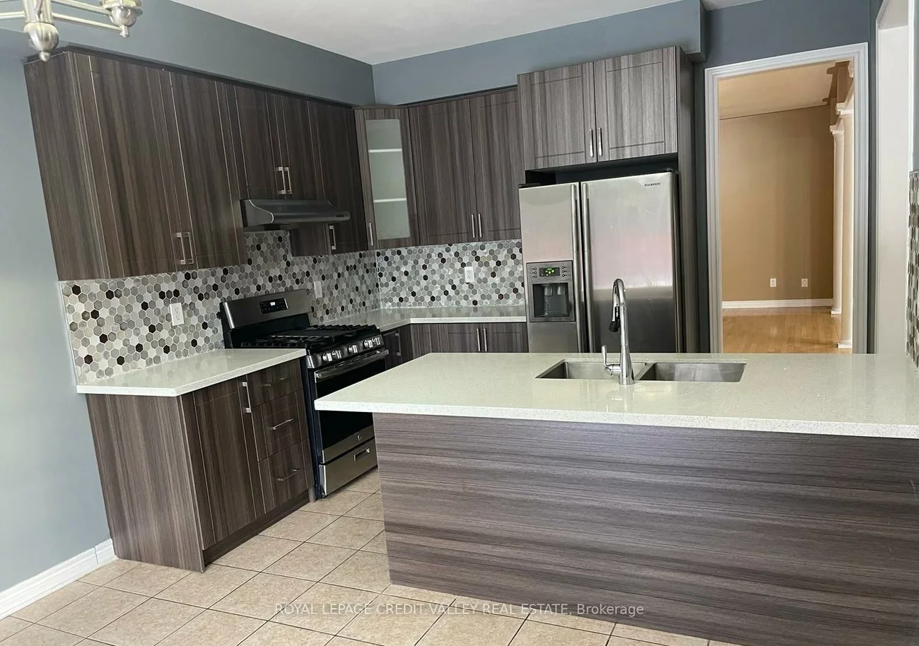 33, Fairlawn, Vales of Castlemore, Brampton