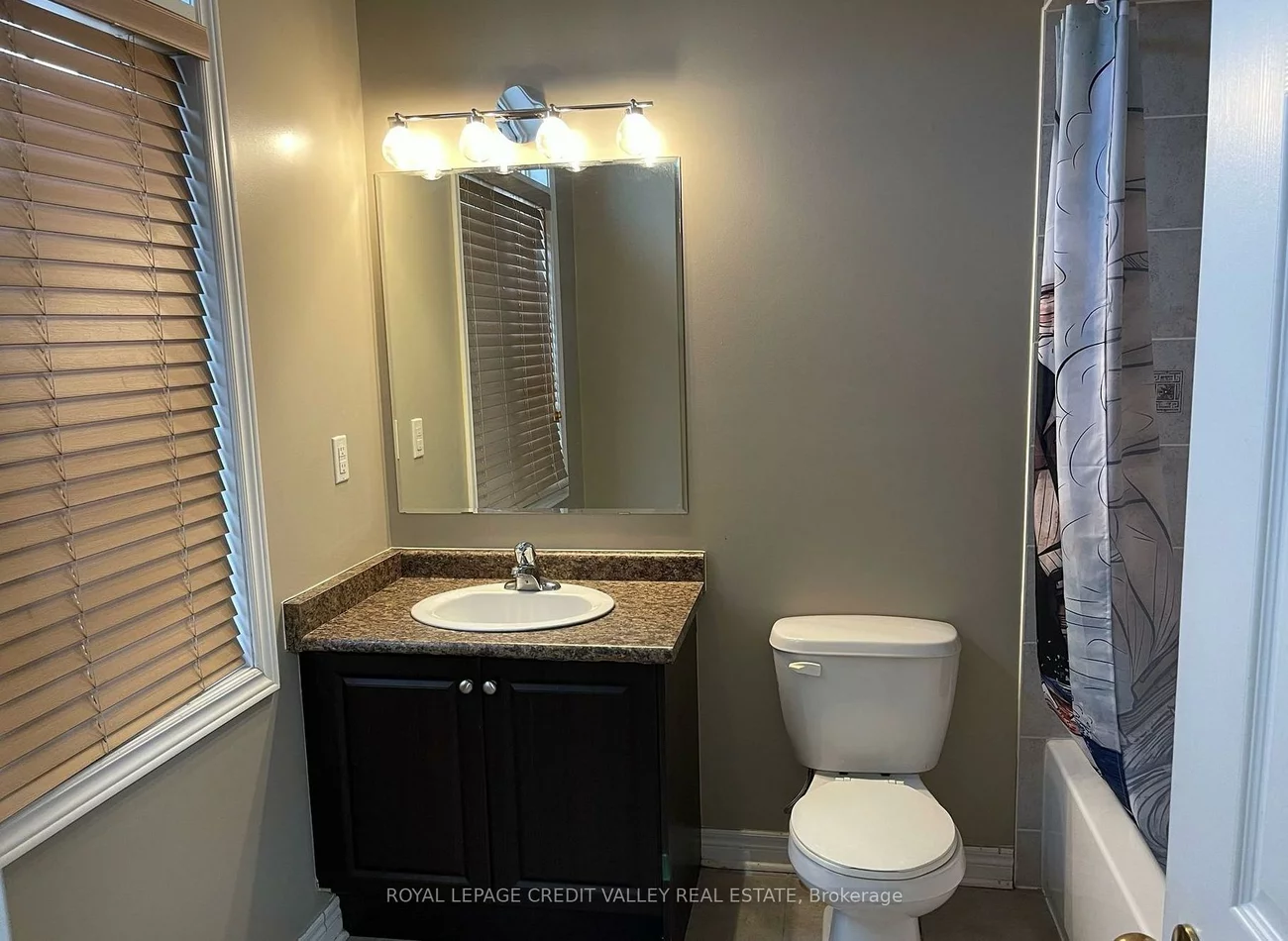 33, Fairlawn, Vales of Castlemore, Brampton