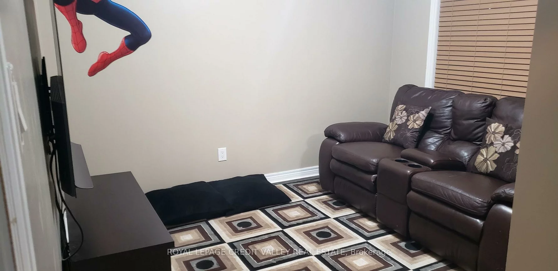 33, Fairlawn, Vales of Castlemore, Brampton