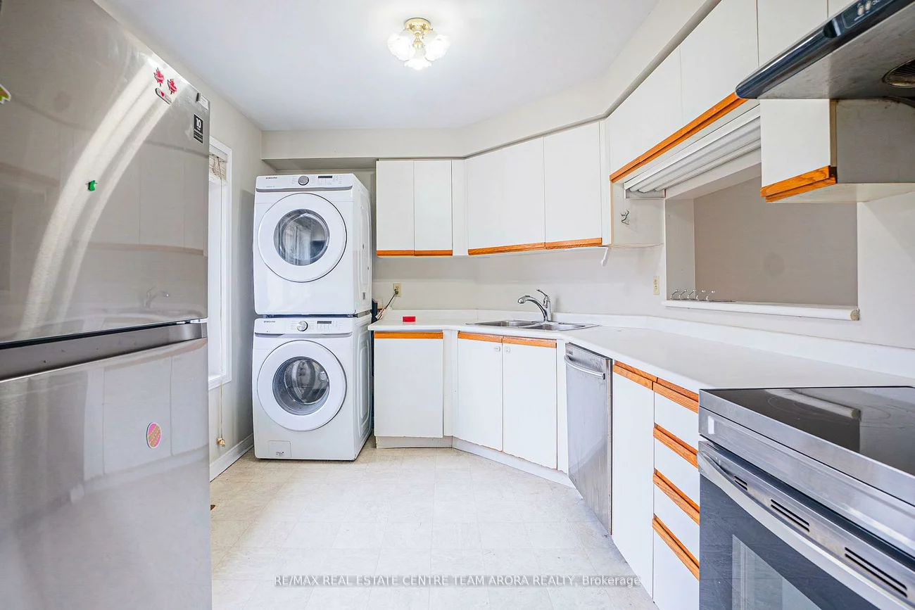 82, Mullis, Fletcher's West, Brampton