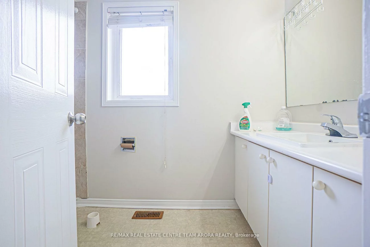 82, Mullis, Fletcher's West, Brampton