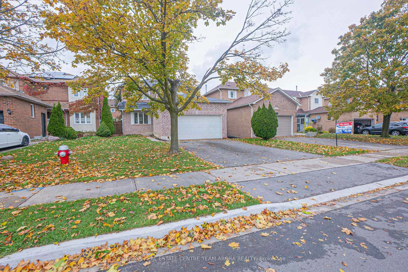 82, Mullis, Fletcher's West, Brampton