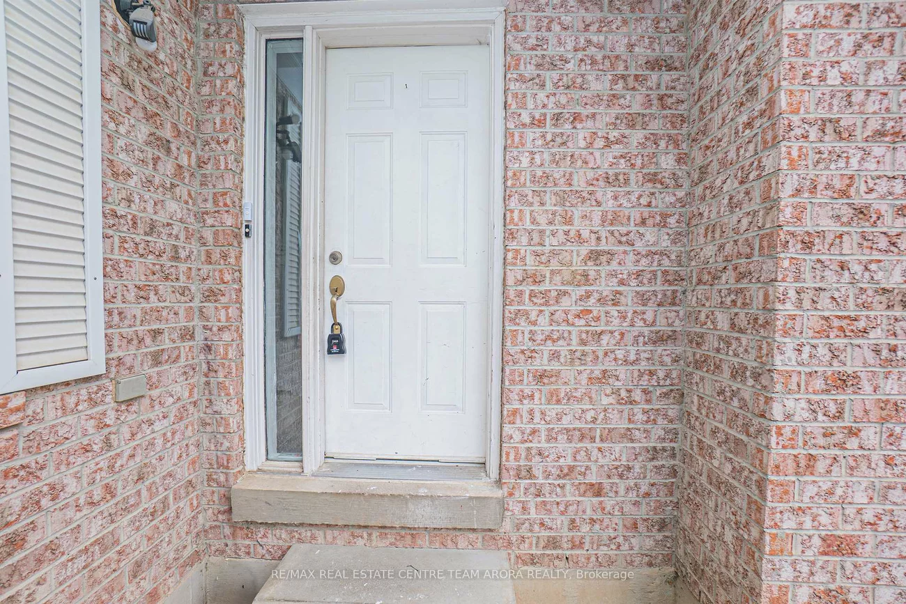 82, Mullis, Fletcher's West, Brampton