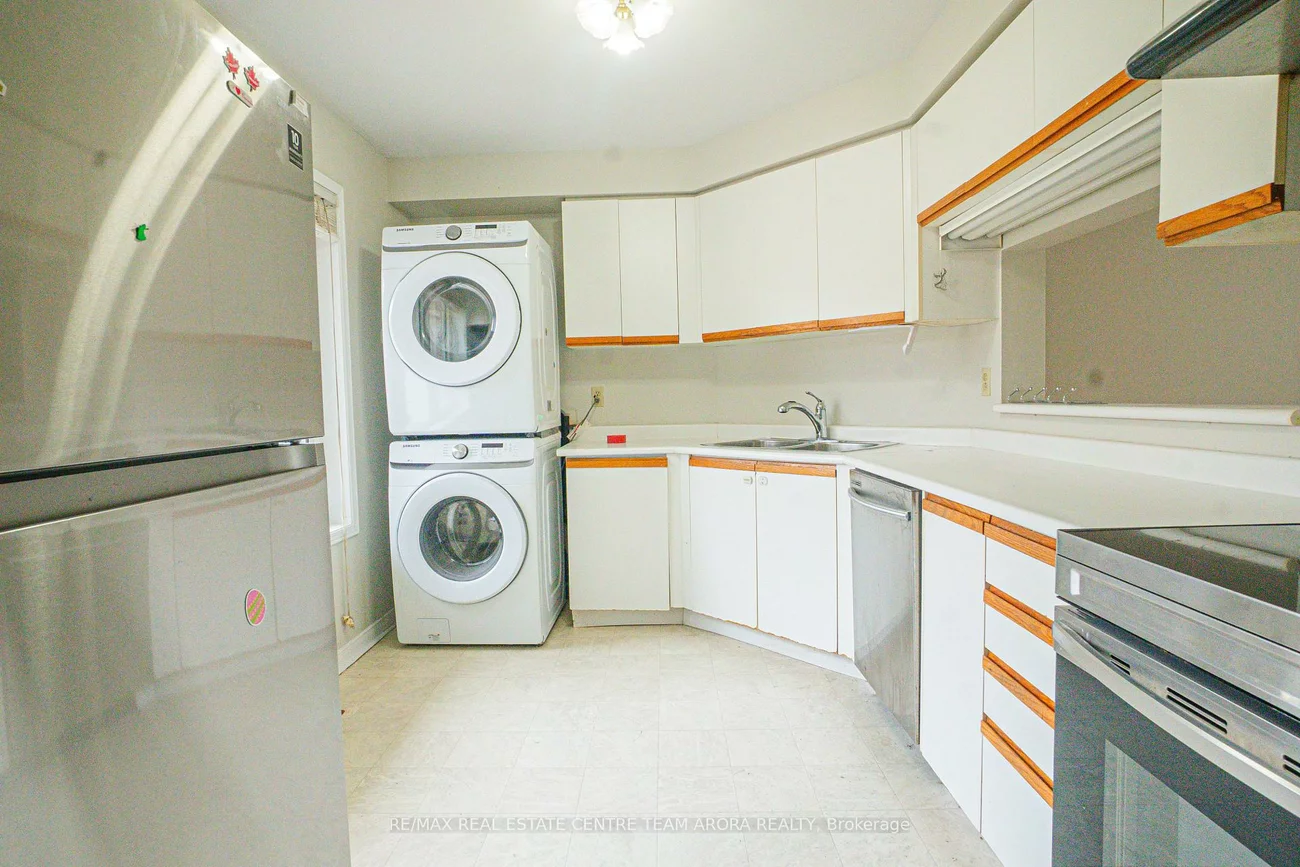 82, Mullis, Fletcher's West, Brampton