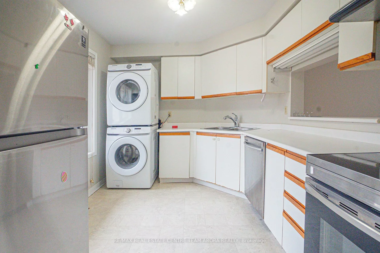 82, Mullis, Fletcher's West, Brampton