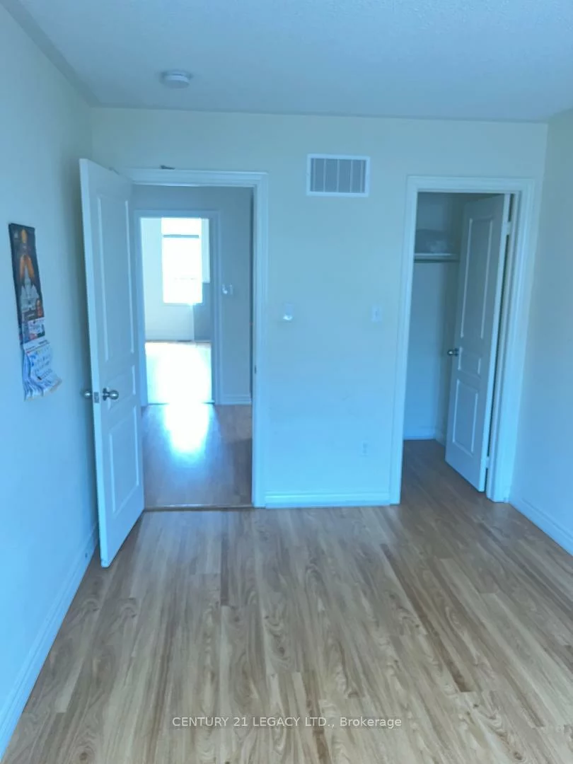 16, saint dennis, Sandringham-Wellington North, Brampton