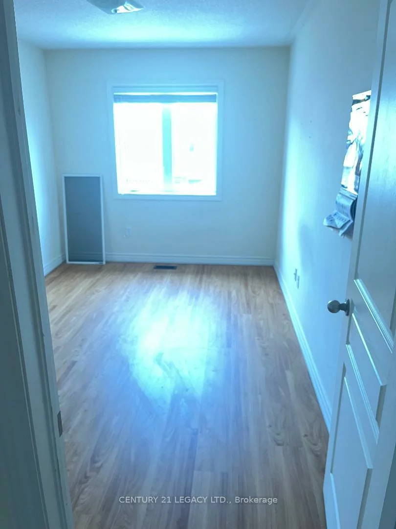 16, saint dennis, Sandringham-Wellington North, Brampton