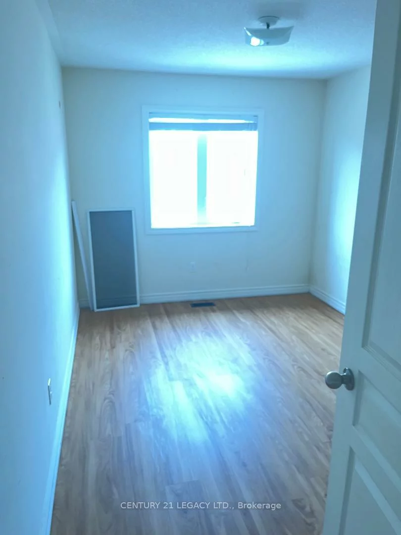 16, saint dennis, Sandringham-Wellington North, Brampton