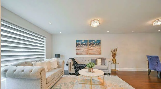 68, Avondale, Avondale, Brampton