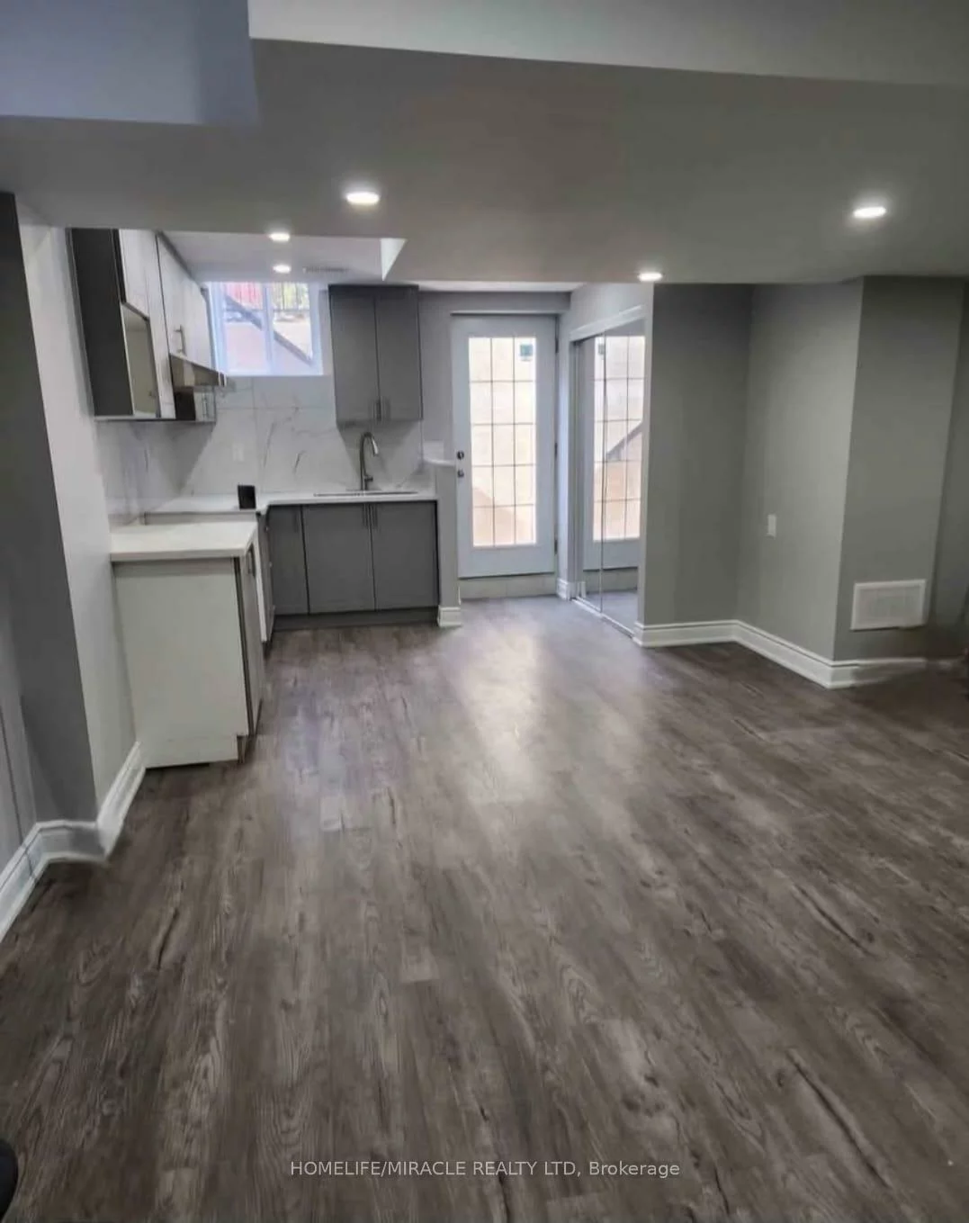 30, Dolly Varden, Sandringham-Wellington, Brampton