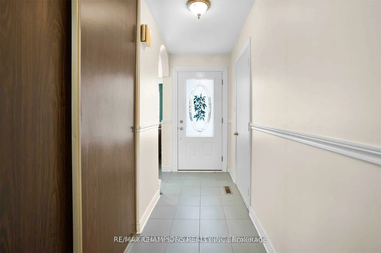 7, Camberley, Brampton North, Brampton