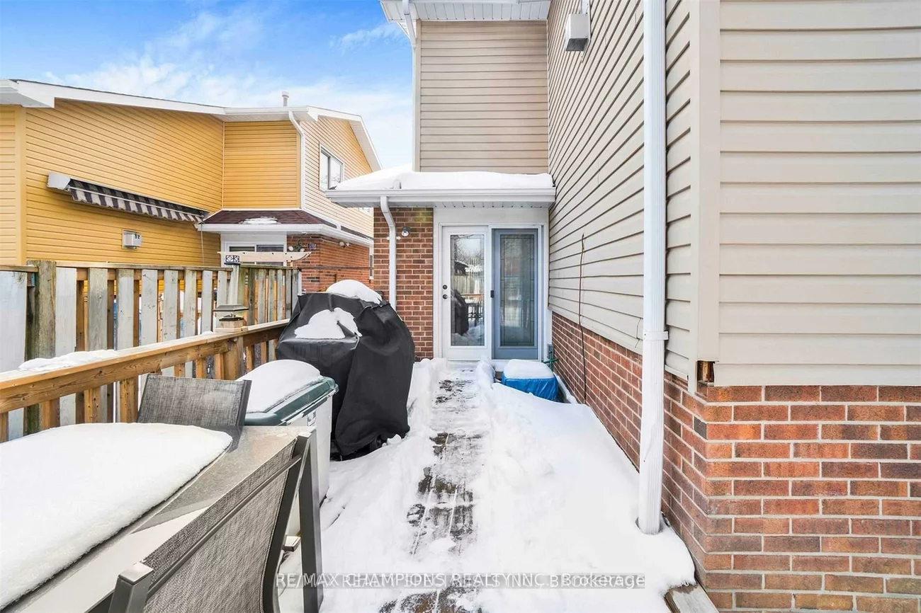 7, Camberley, Brampton North, Brampton