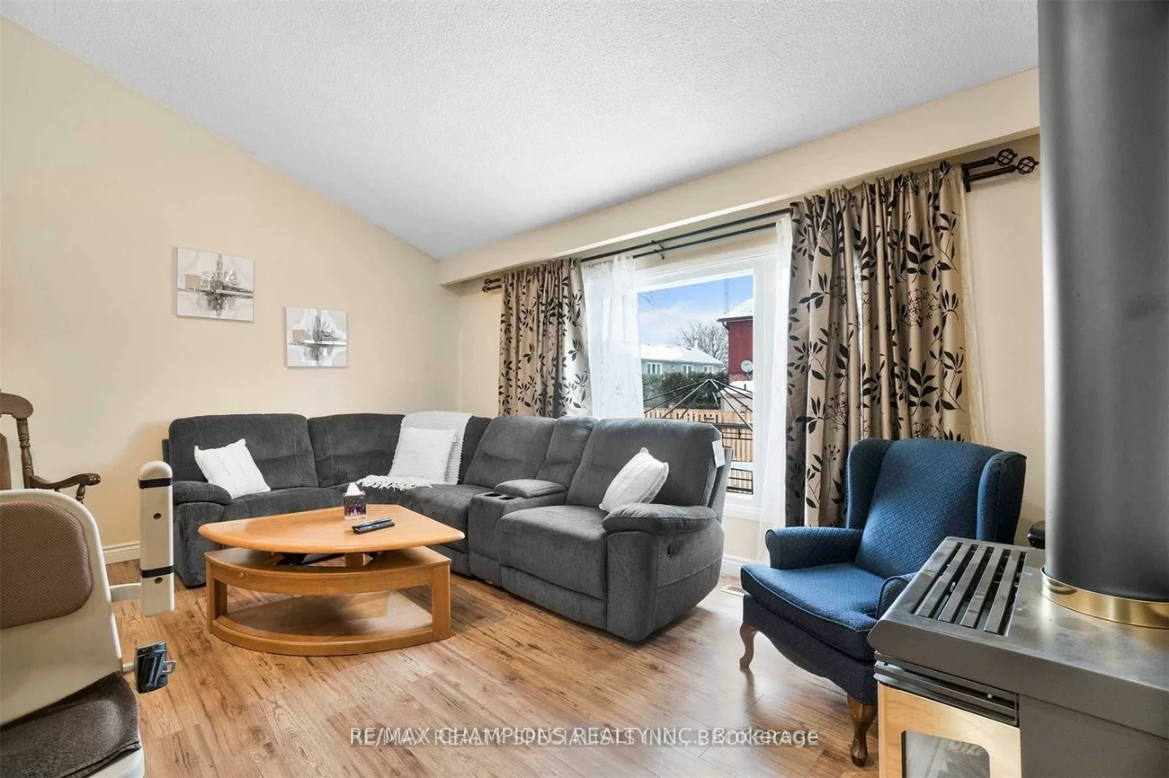 7, Camberley, Brampton North, Brampton