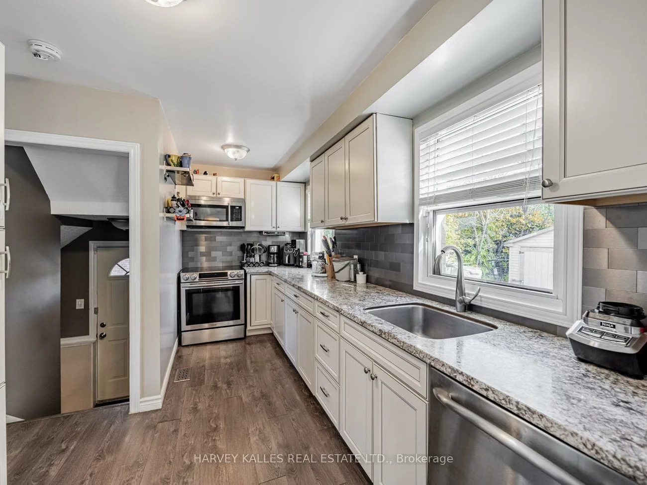 117, Eldomar, Brampton East, Brampton