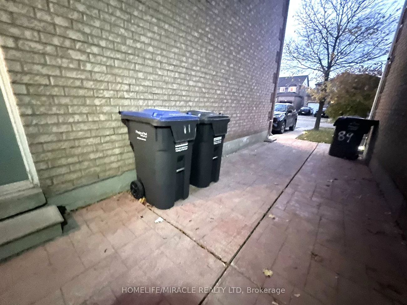 87, Mosley, Fletcher's West, Brampton