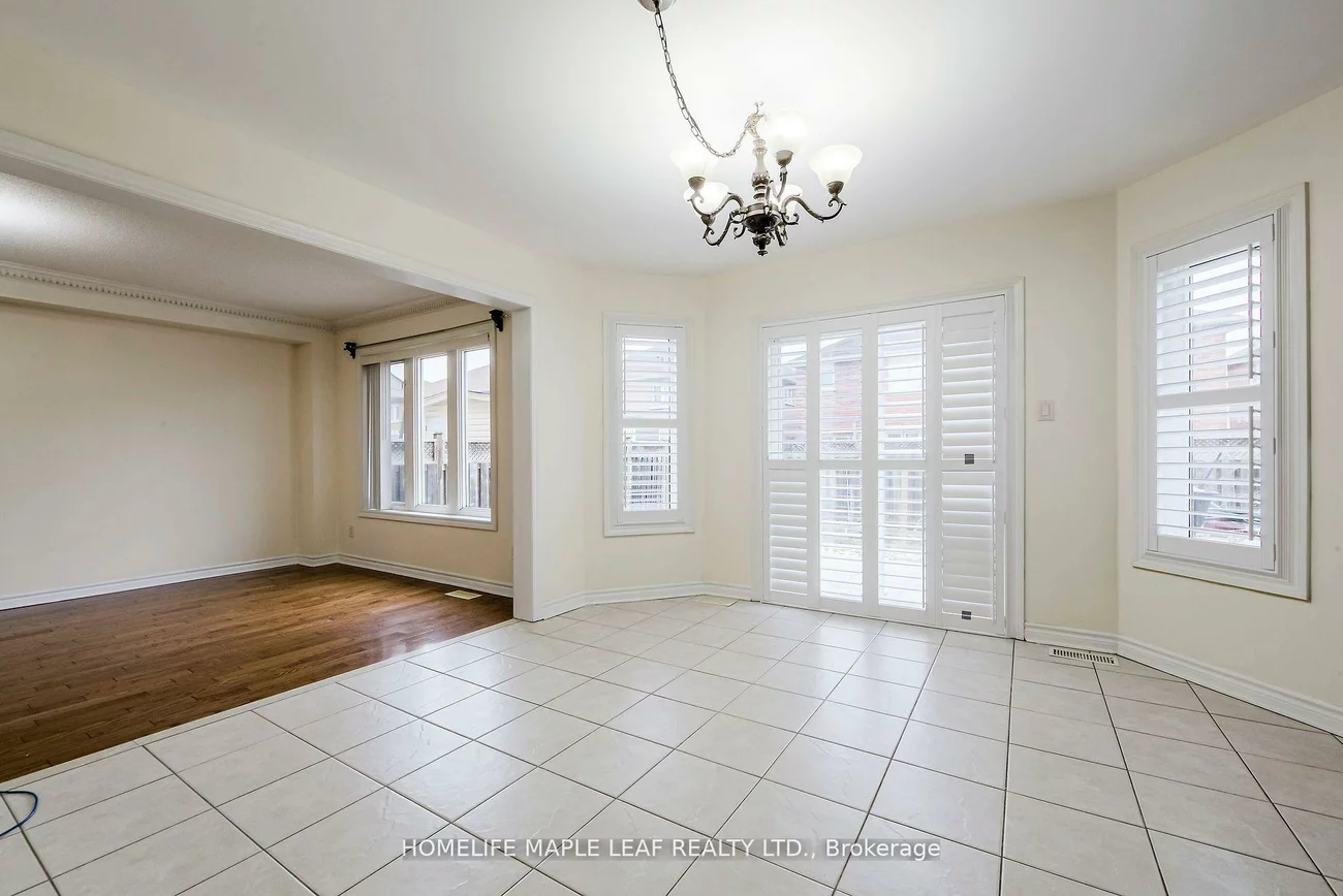 243, Queen Mary, Fletcher's Meadow, Brampton