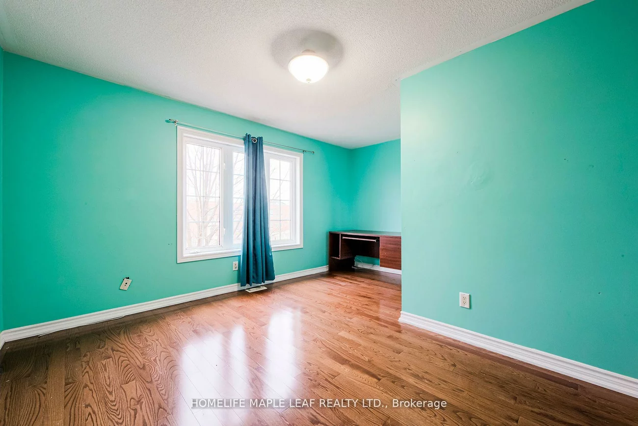 243, Queen Mary, Fletcher's Meadow, Brampton