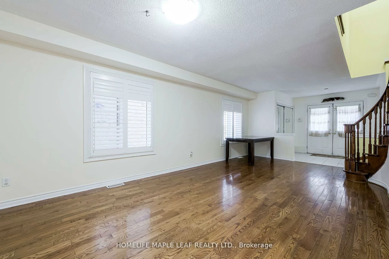 243, Queen Mary, Fletcher's Meadow, Brampton